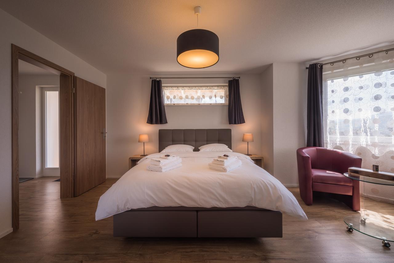 B+B Passifleur Delémont エクステリア 写真